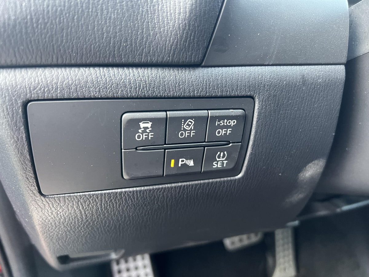 Mazda 3 2.0 SkyActiv-G 120 GT-M — foto 25