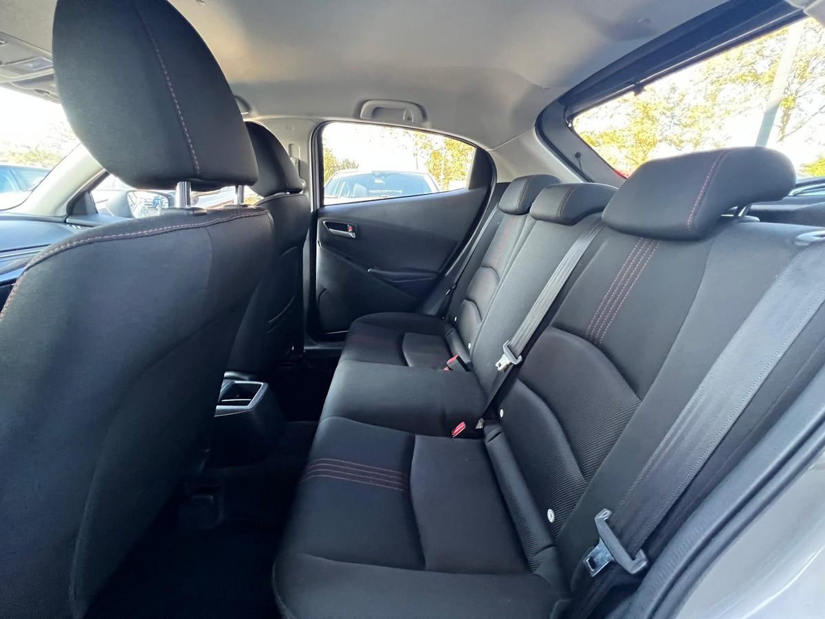 Mazda 2 1.5 e-SkyActiv-G 90 Homura — foto 14