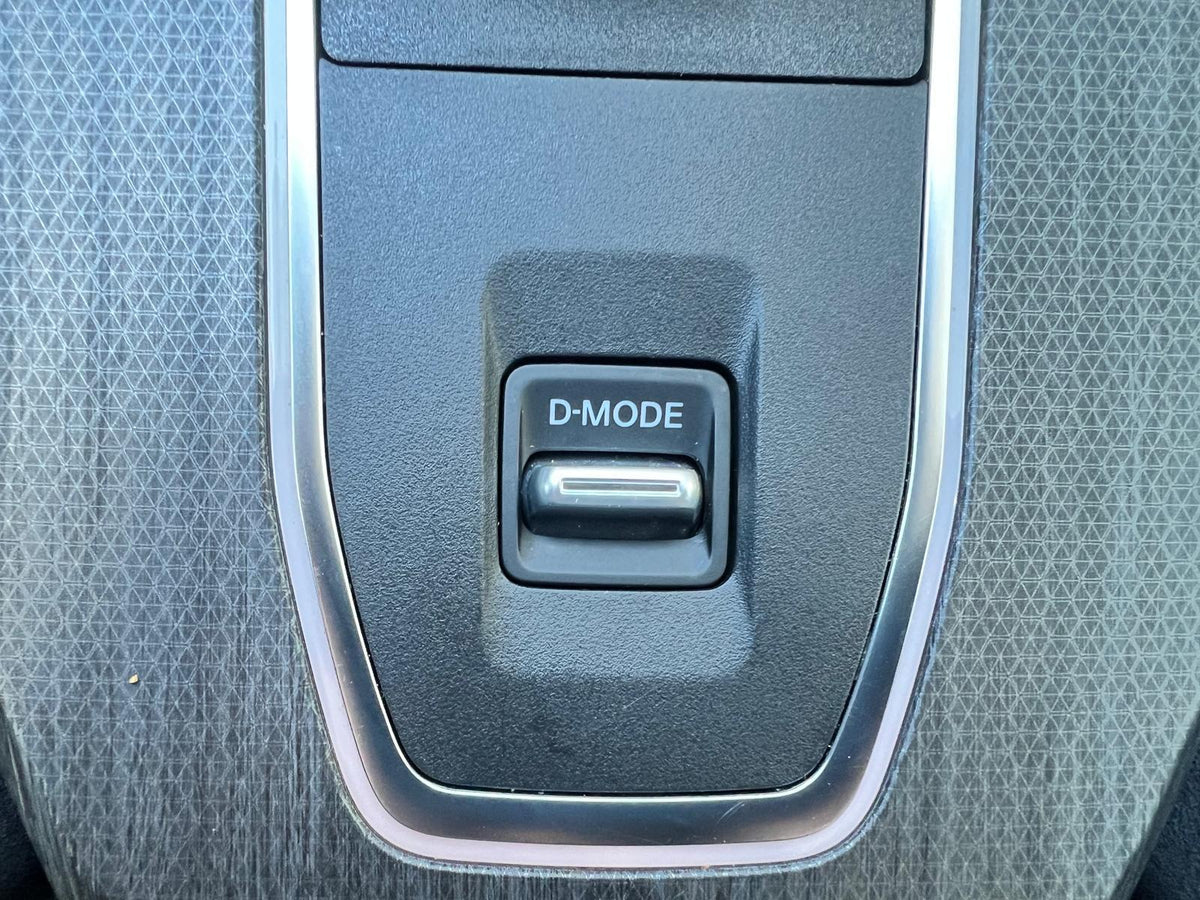 Nissan QASHQAI 1.3 MHEV Xtronic Tekna Plus — foto 43