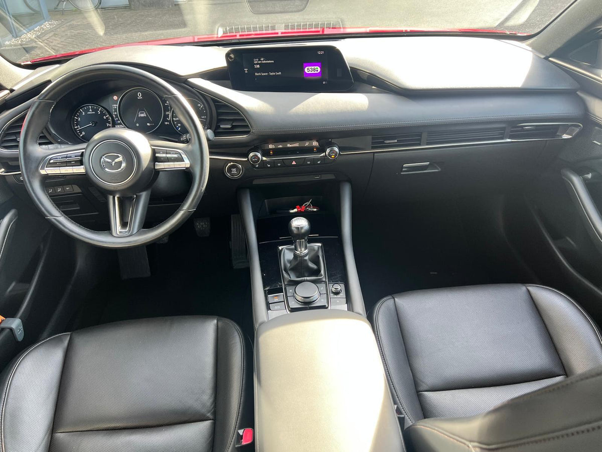 Mazda 3 2.0 e-SkyActiv-G M Hybrid 122 Luxury — foto 17