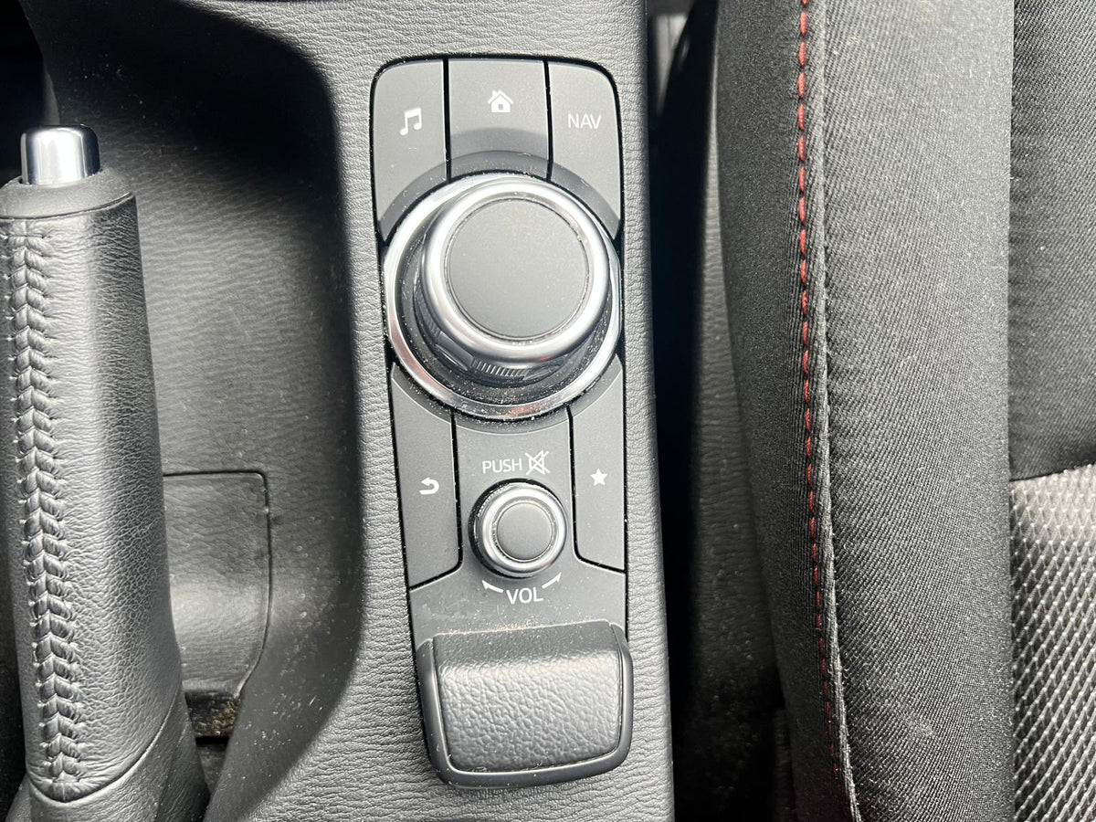 Mazda 2 1.5 e-SkyActiv-G 90 Homura — foto 26