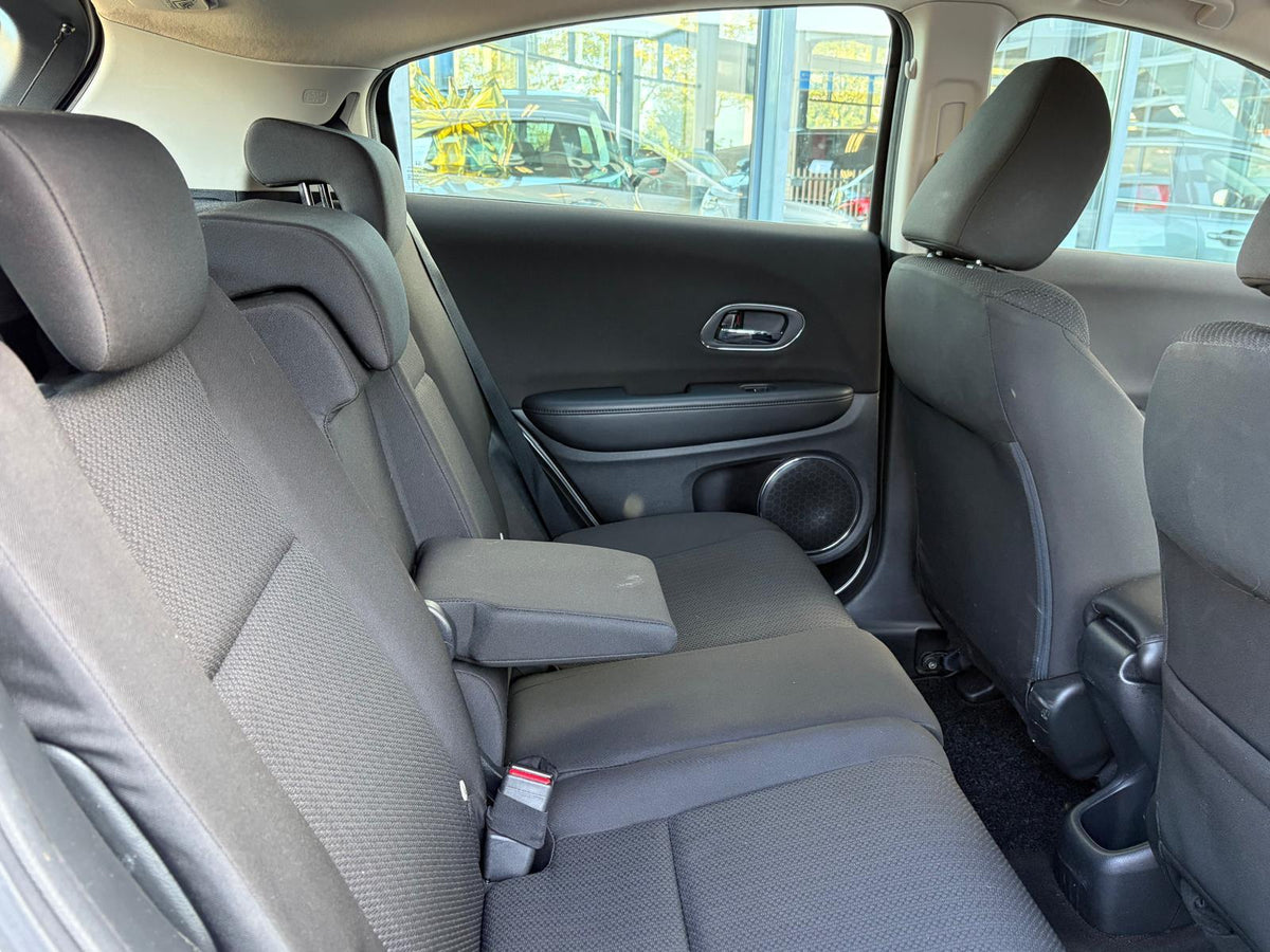 Honda HR-V 1.5 i-VTEC Elegance — foto 16