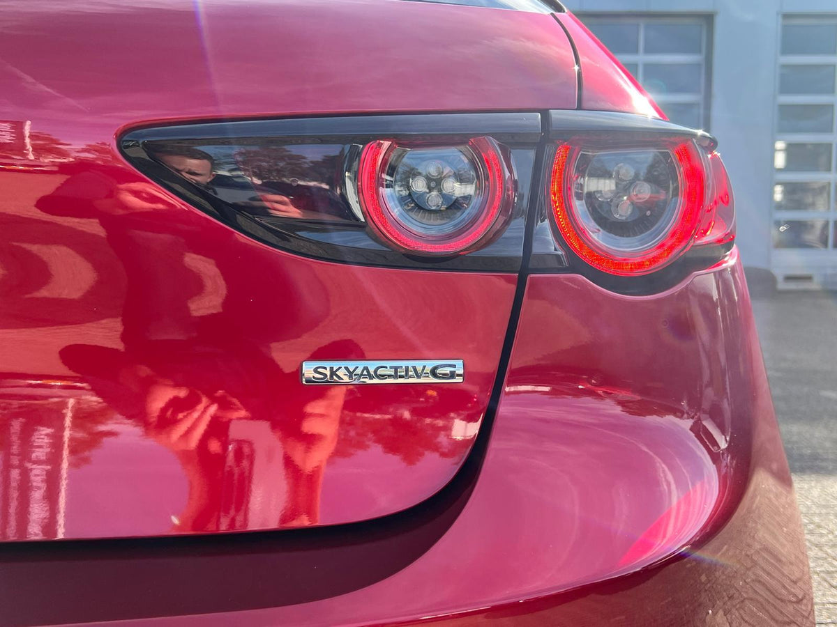 Mazda 3 2.0 e-SkyActiv-G M Hybrid 122 Luxury — foto 10