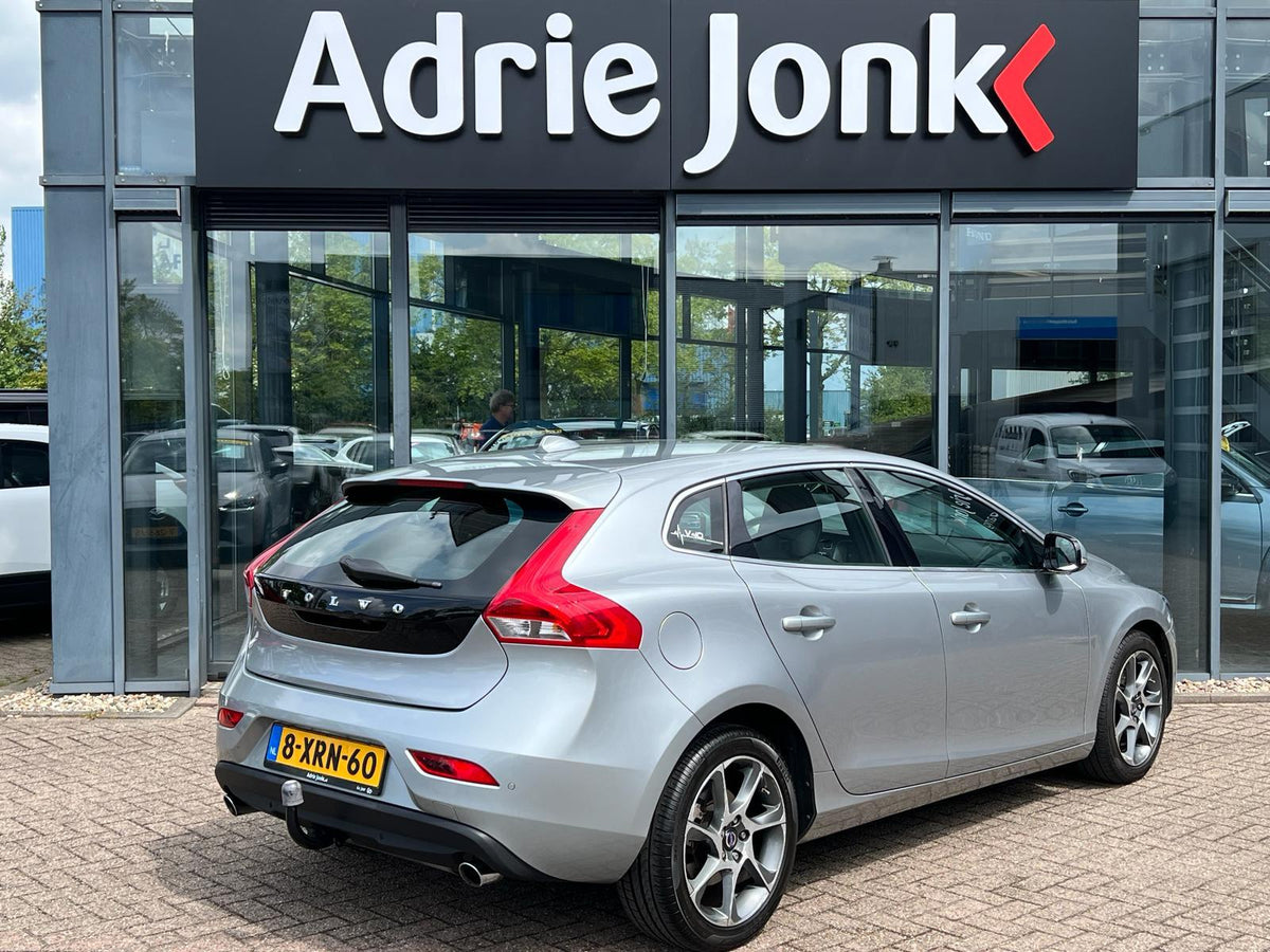 Volvo V40 1.6 T2 Momentum — foto 7