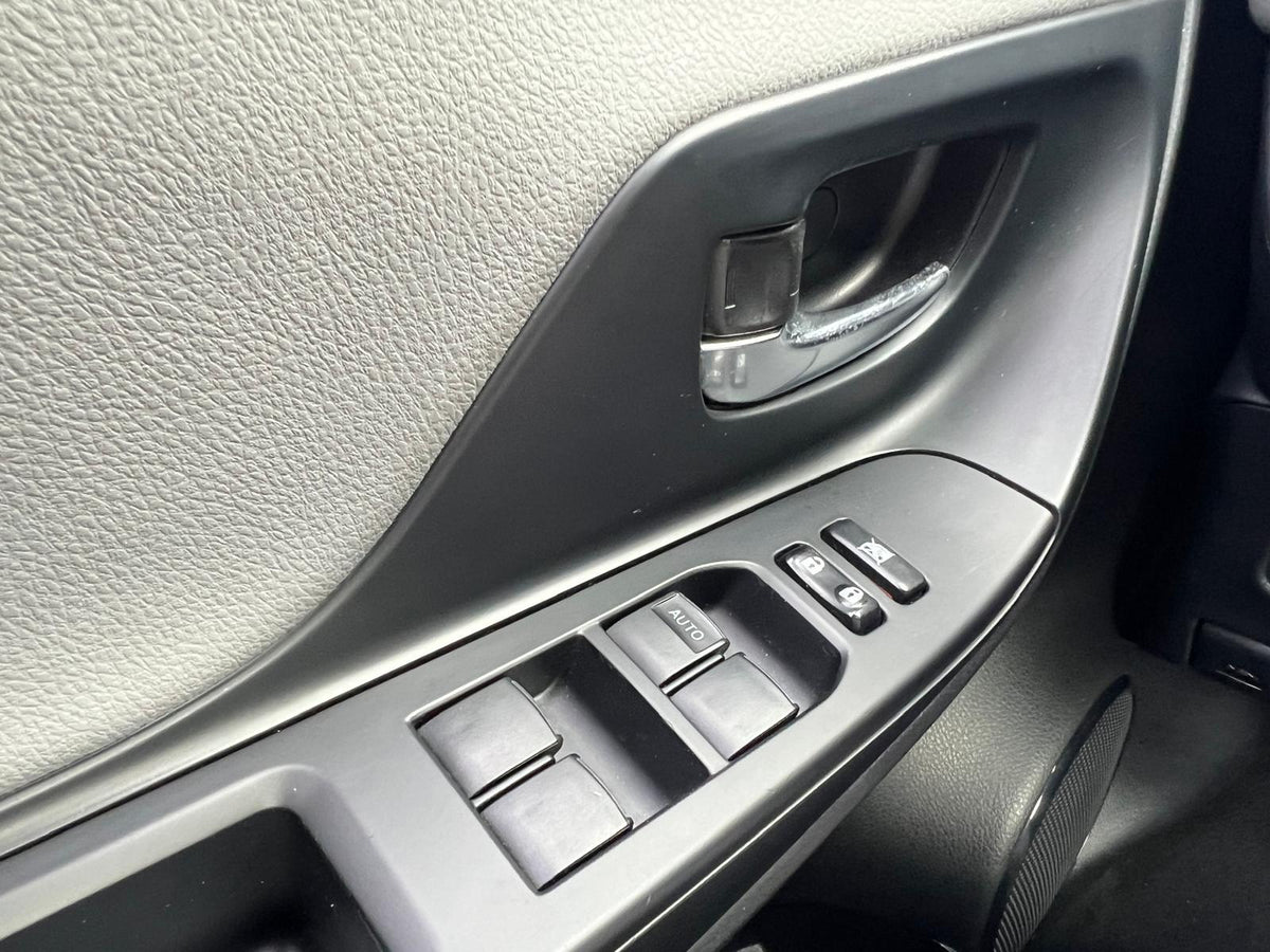 Toyota Yaris 1.0 VVT-i Trend — foto 25