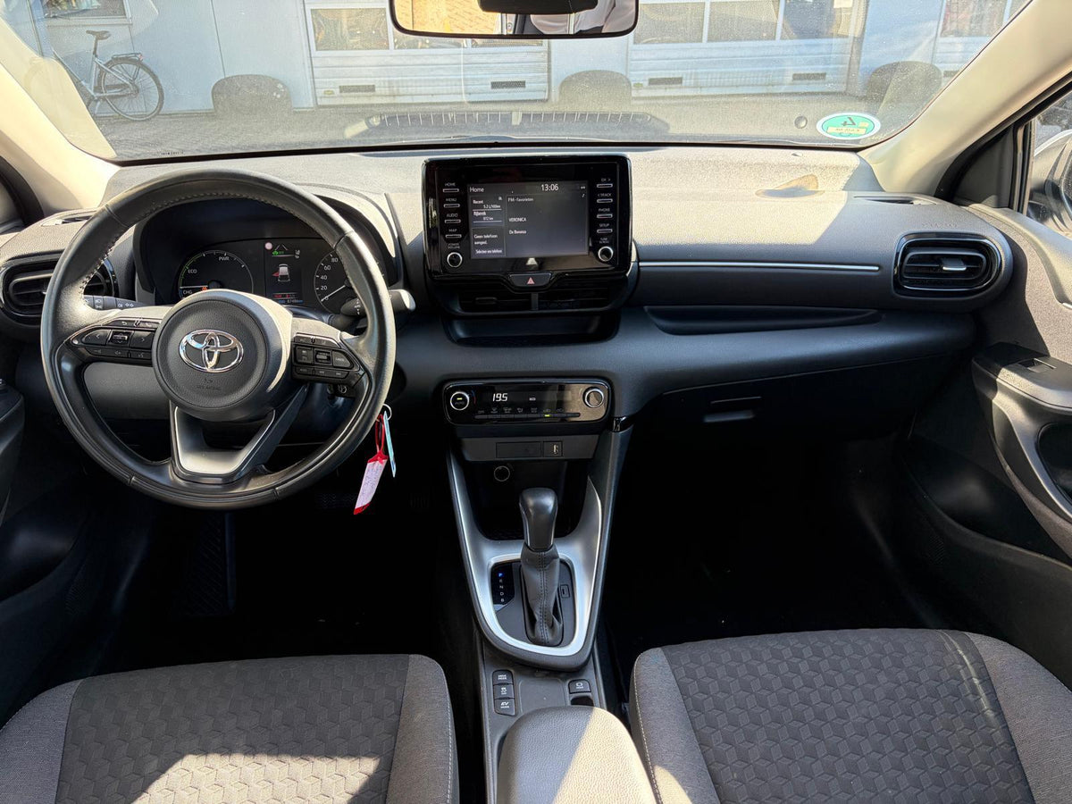 Toyota Yaris 1.5 Hybrid Active — foto 12