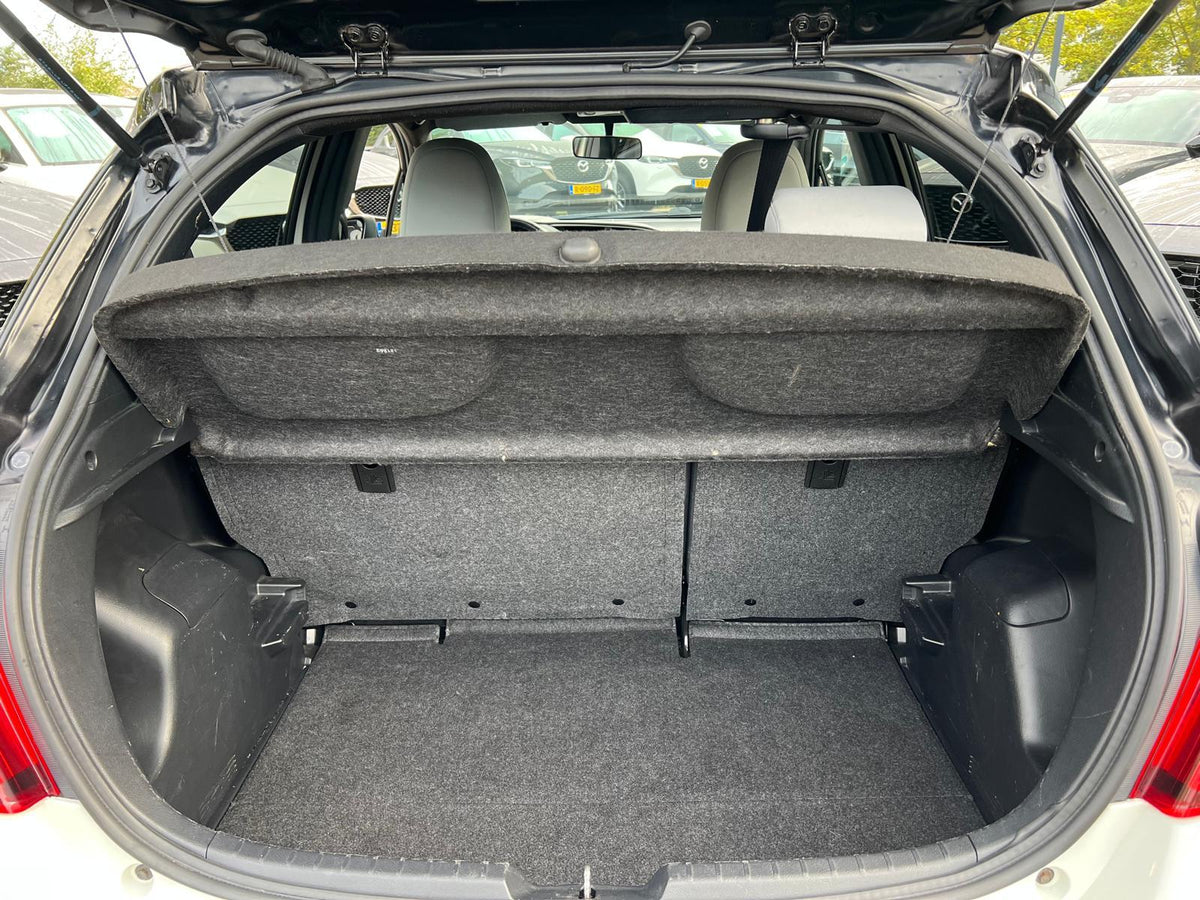 Toyota Yaris 1.0 VVT-i Trend — foto 29