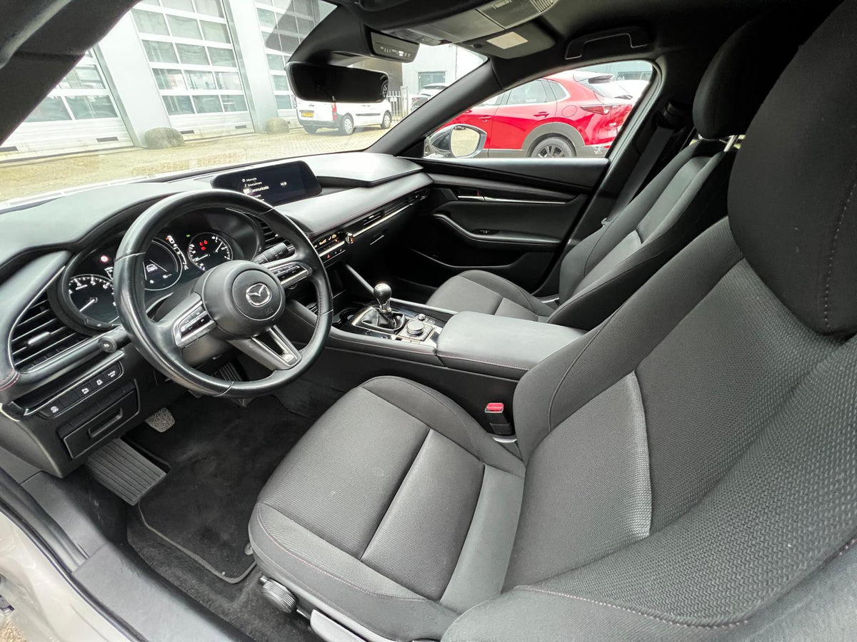 Mazda 3 2.0 e-SkyActiv-G M Hybrid 150 Homura — foto 9