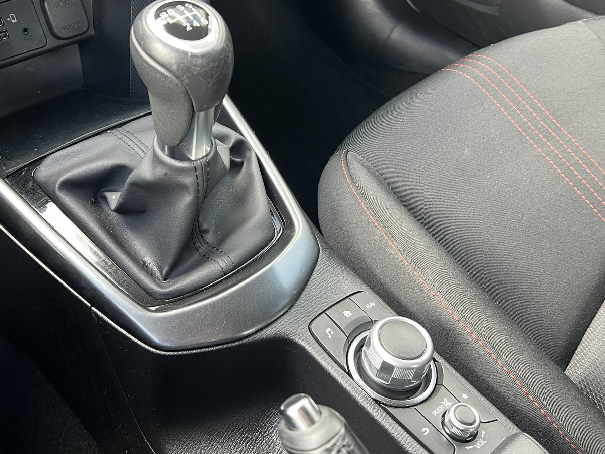 Mazda 2 1.5 e-SkyActiv-G 90 Homura — foto 18