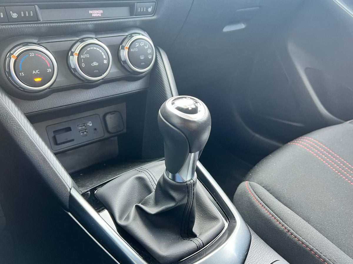 Mazda 2 1.5 e-SkyActiv-G 90 Homura — foto 30