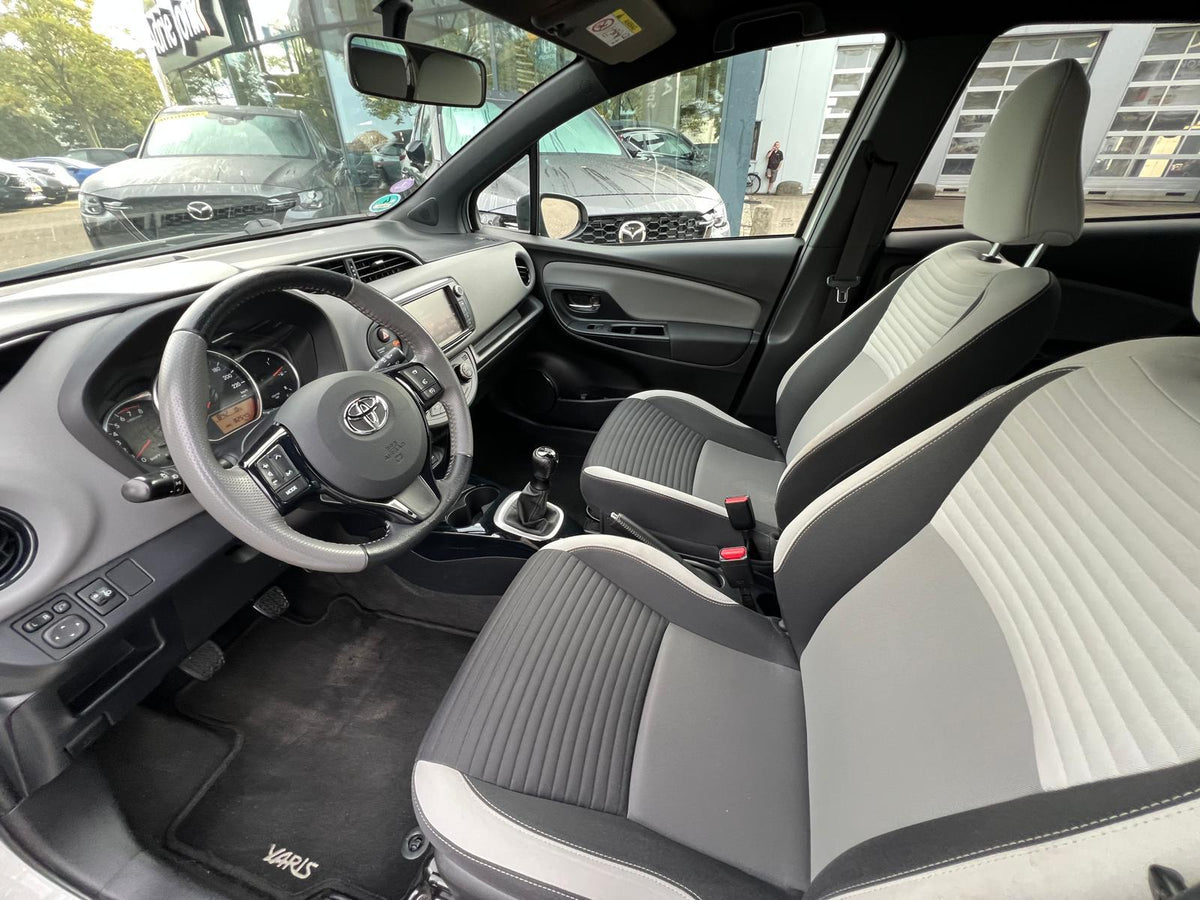 Toyota Yaris 1.0 VVT-i Trend — foto 9
