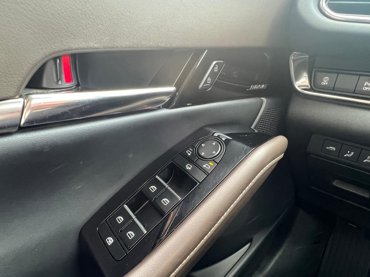 Mazda CX-30 2.0 e-SkyActiv-X M Hybrid Luxury — foto 25