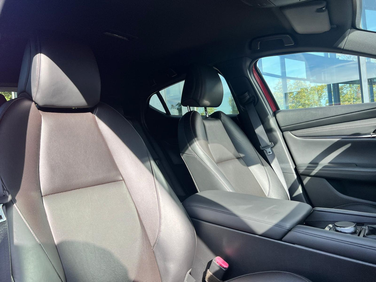 Mazda 3 2.0 e-SkyActiv-G M Hybrid 122 Luxury — foto 19