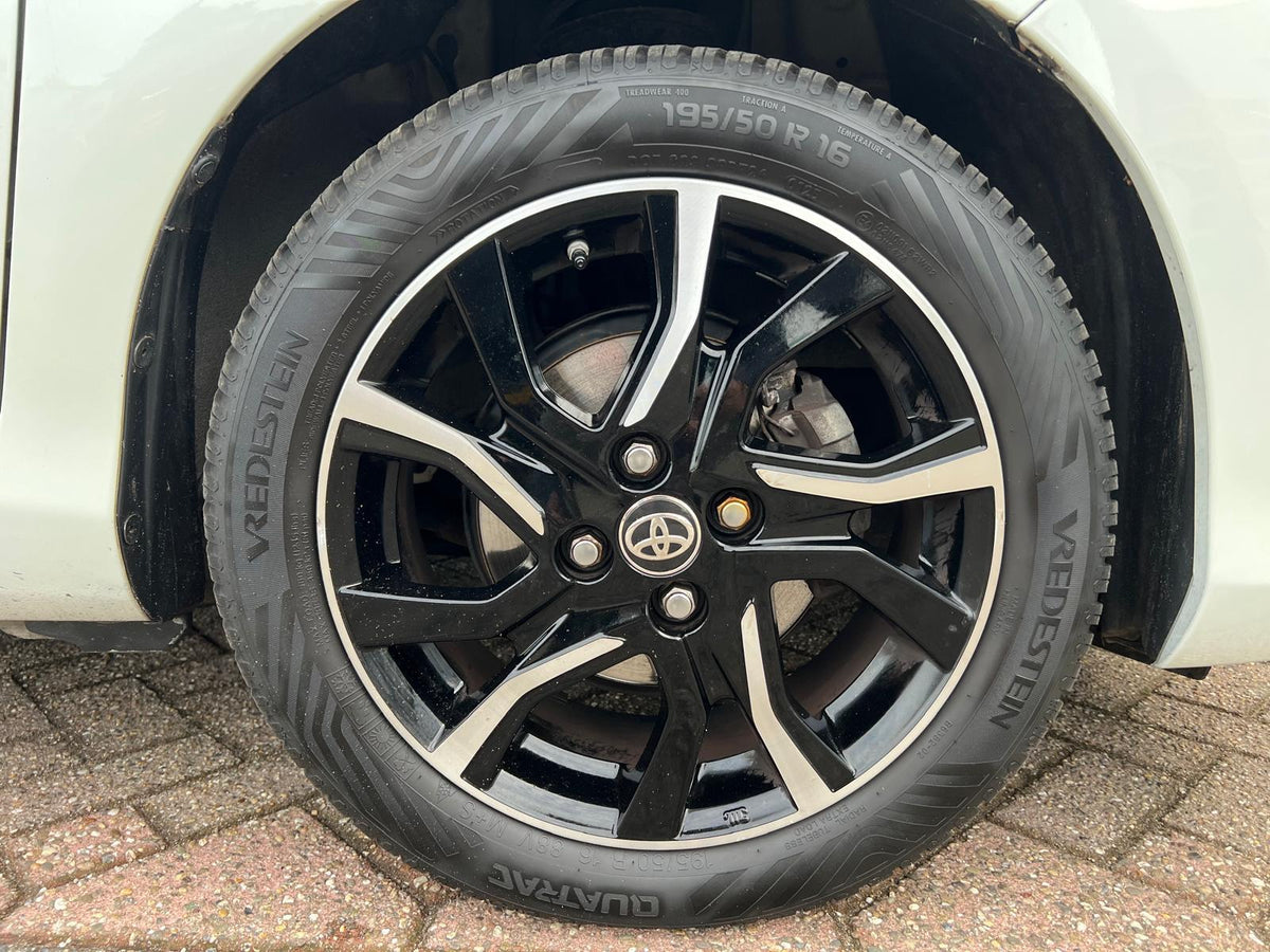 Toyota Yaris 1.0 VVT-i Trend — foto 30