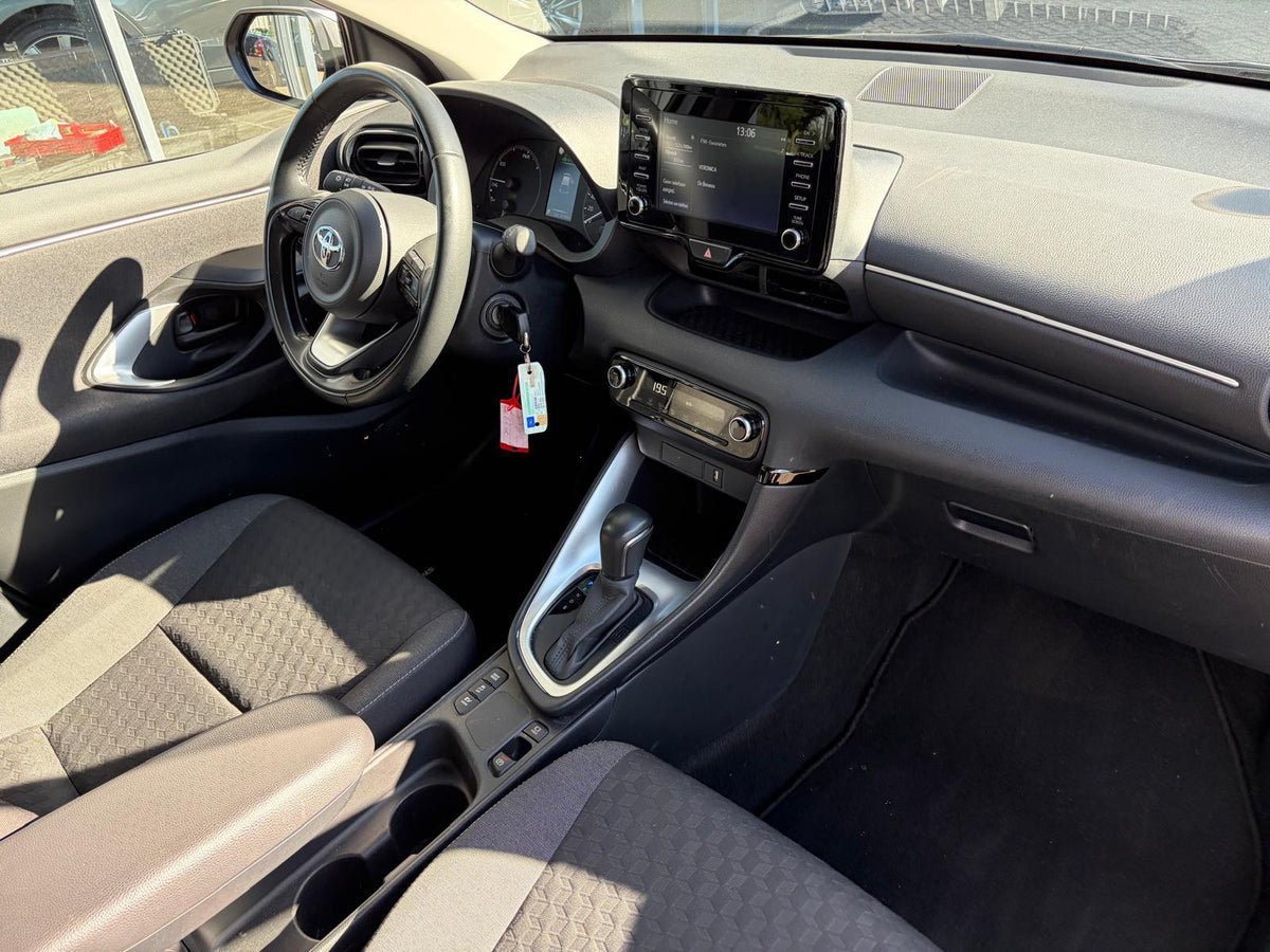 Toyota Yaris 1.5 Hybrid Active — foto 14
