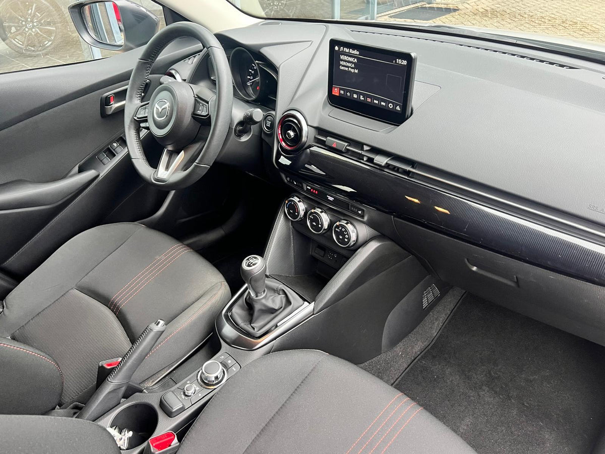 Mazda 2 1.5 e-SkyActiv-G 90 Homura — foto 13