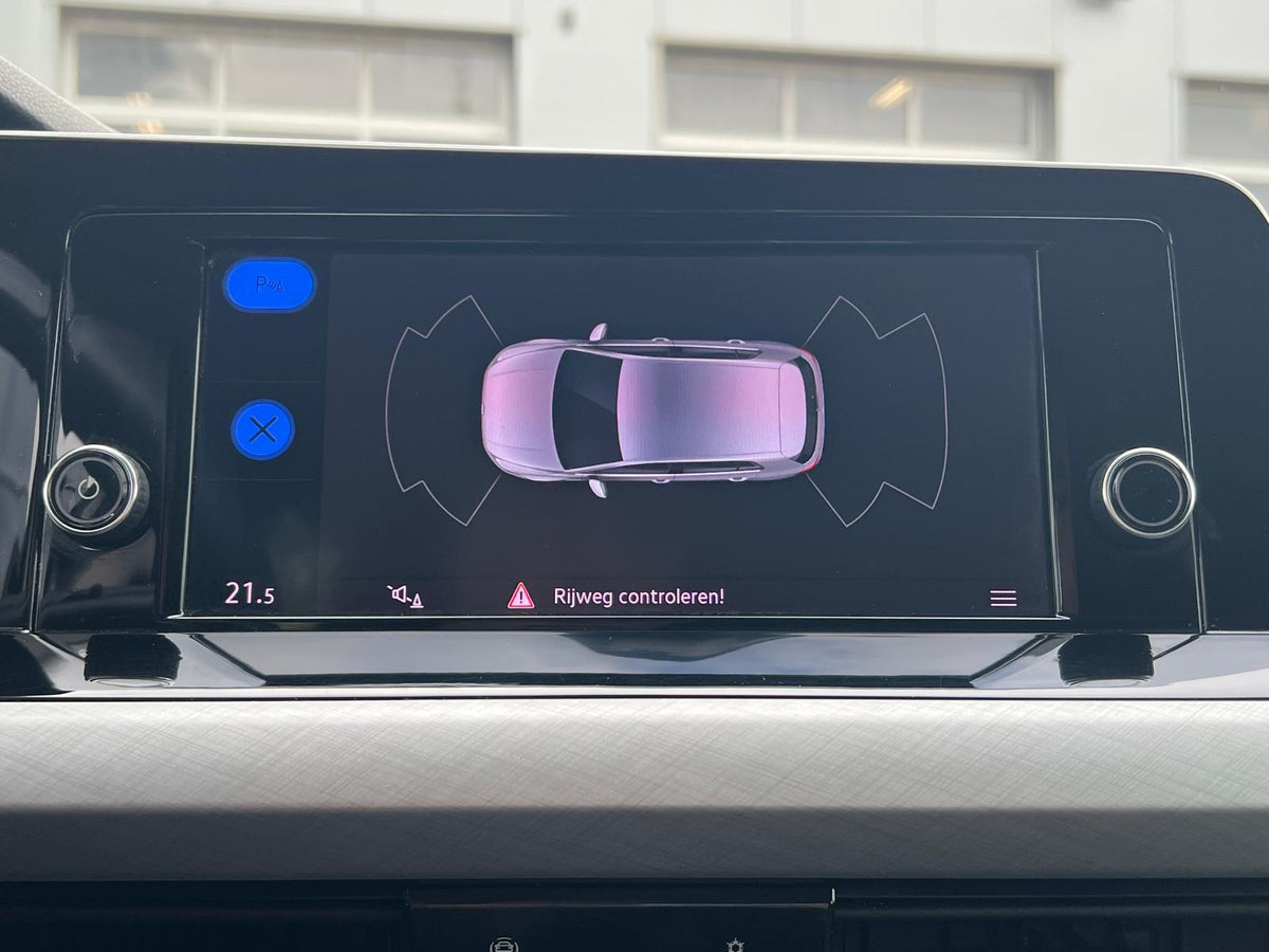 Volkswagen Golf 1.0 eTSI Life Business — foto 32