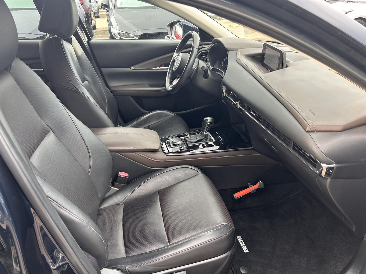 Mazda CX-30 2.0 e-SkyActiv-X M Hybrid Luxury — foto 13